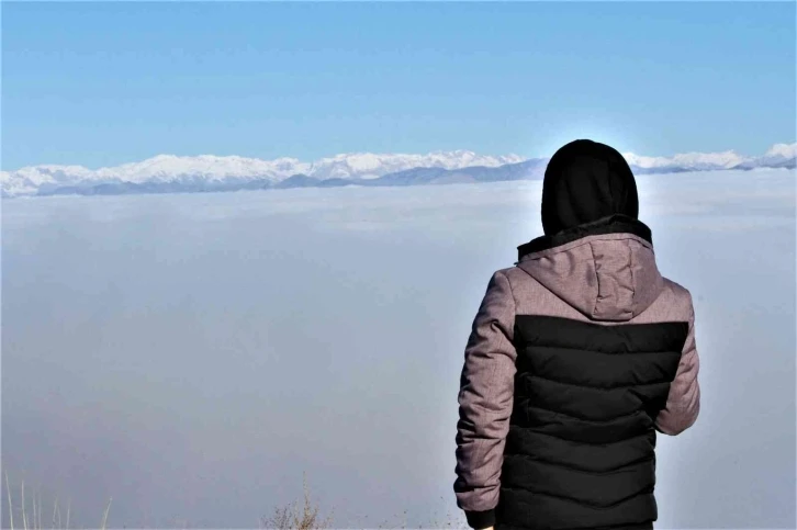 Elazığ ve Keban Baraj Gölü sis denizinde kayboldu
