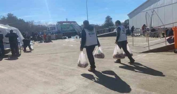 Elazığ’dan Malatya’daki depremzedelere yardım