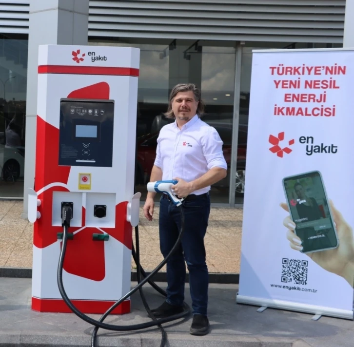 Elektrikli araçlar sadece kablo ile hızlı şarj edilecek
