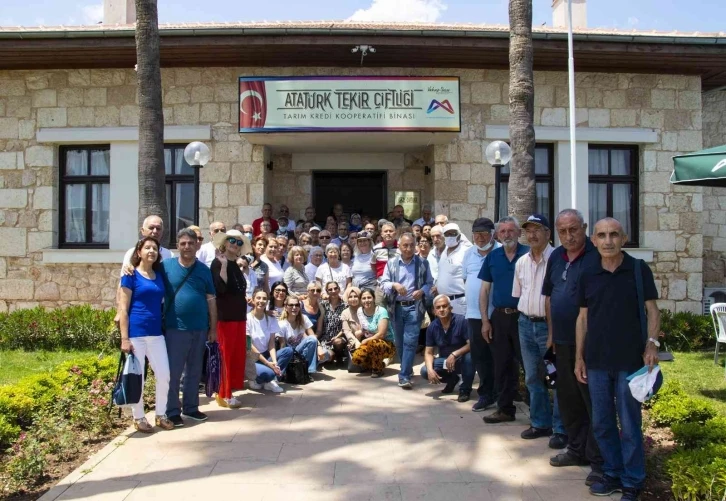 Emekliler Gazi Çiftliğinde bir araya geldi
