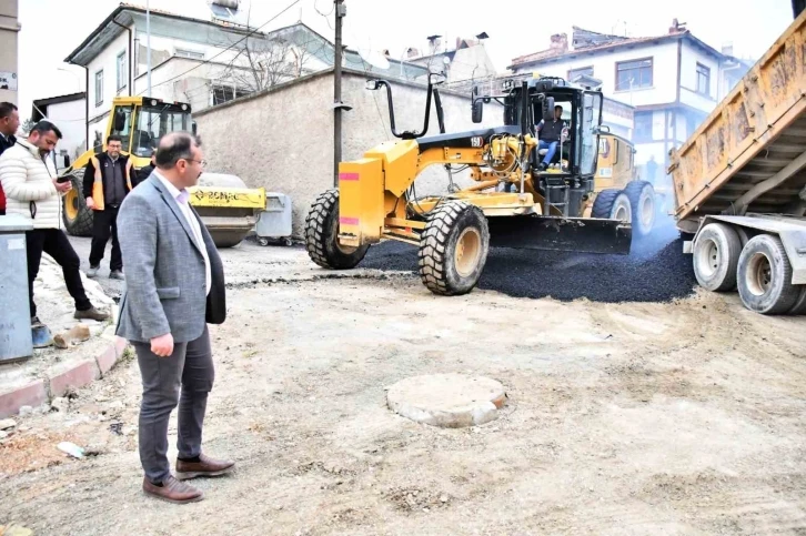 Emet’te sıcak asfalt çalışmaları 32 günde tamamlandı
