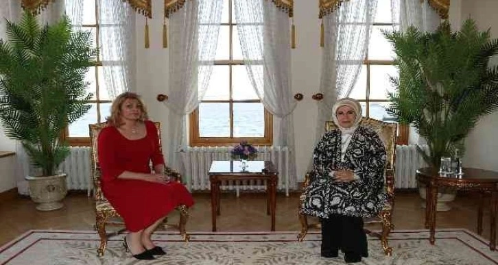 Emine Erdoğan, Bulgaristan Cumhurbaşkanı Rumen Radev’in eşi ile bir araya geldi