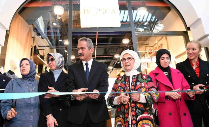 Emine Erdoğan, Galataport’ta Olgunlaşma enstitülerinin markası "Bohça" mağazasının açılışını yaptı
