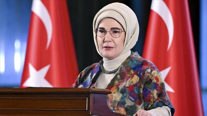 Emine Erdoğan, Huzurevi Sakinleriyle İftarda Buluştu