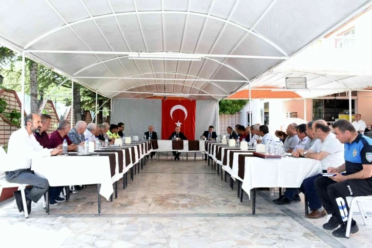 Emniyet Müdürlüğü, muhtarlarla huzur toplantısı düzenledi
