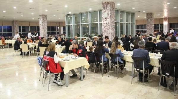 Emniyet Müdürlüğü’nden şehit polis aileleri ve gazilere iftar