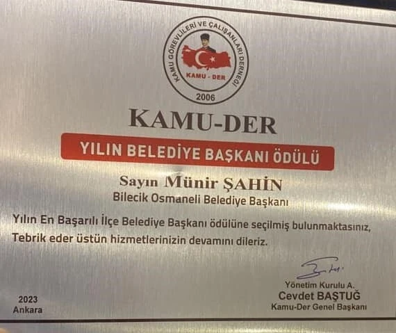 En iyi ilçe belediye başkanı ödülü takdim edildi
