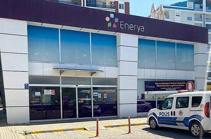 Enerya, bayram öncesi 60 çalışanını işten çıkardı
