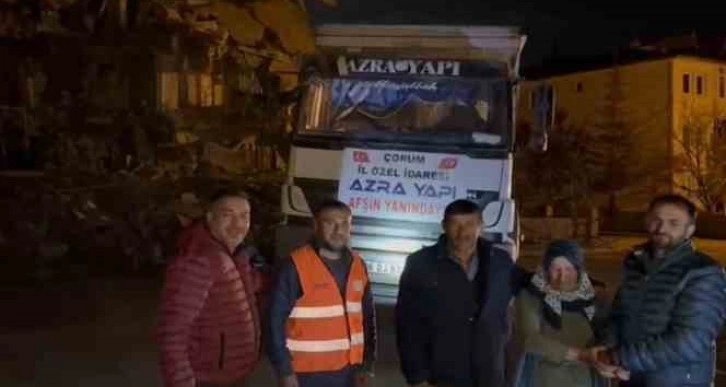 Enkazda altınları bulundu, sevinçle koşarken bayıldı