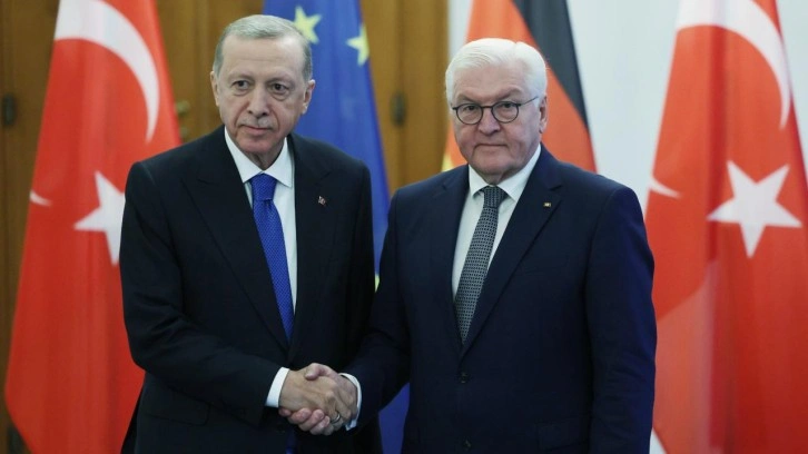 Erdoğan, Alman mevkidaşı Steinmeier ile bir araya geldi