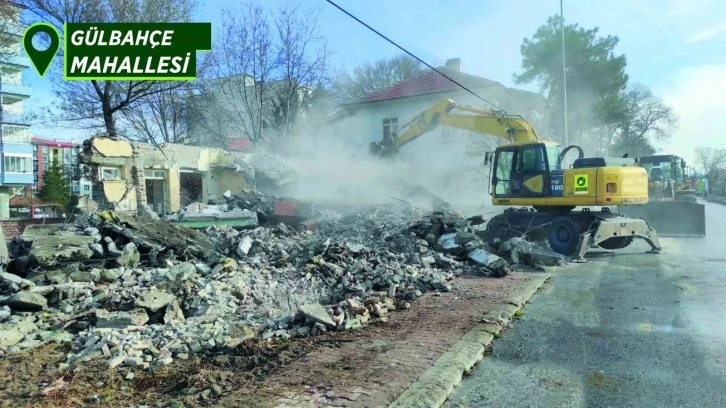 Ereğli’de metruk binalar yıkılıyor
