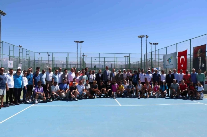 Ergan Cup Ulusal Tenis Turnuvası ödül töreni ile sona erdi
