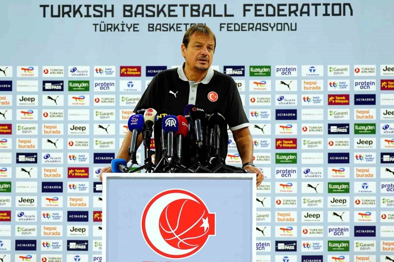 Ergin Ataman: &quot;Avrupa basketbolunda bu tip pencere maçları her takım için zor geçiyor&quot;
