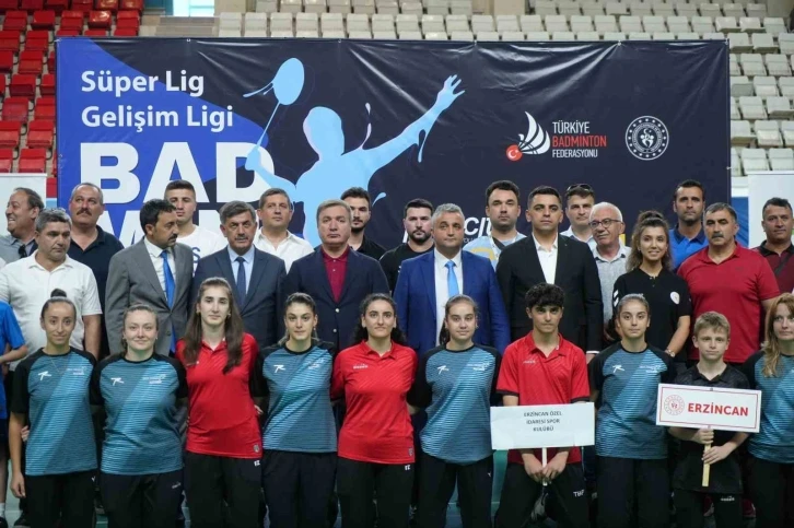 Erzincan’da Badminton Süper Ligi ve Gelişim Ligi müsabakaları başladı
