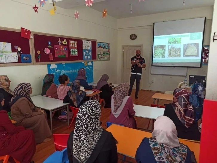 Erzincan’da “En İyi Narkotik Polisi: Anne” seminerleri sürüyor
