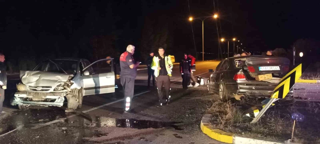 Erzincan’da trafik kazası: 2 yaralı
