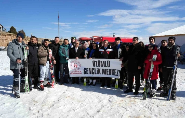 Erzincan kayak yapmayı bilmeyen öğrenci kalmayacak
