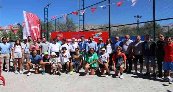 Erzincan uluslararası tenis turnuvasına ev sahipliği yaptı