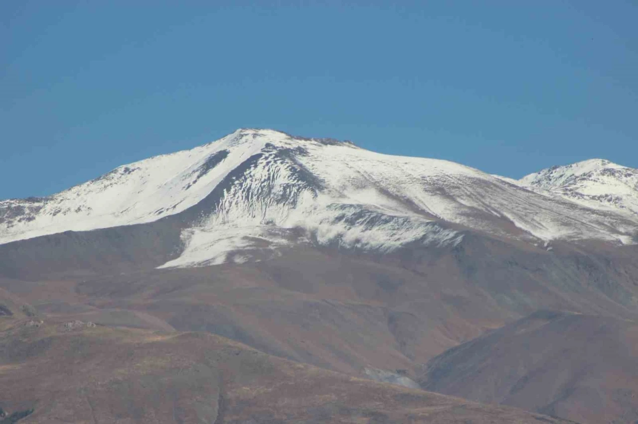 Erzincan ve Erzurum’un yüksek kesimlerinde kar bekleniyor
