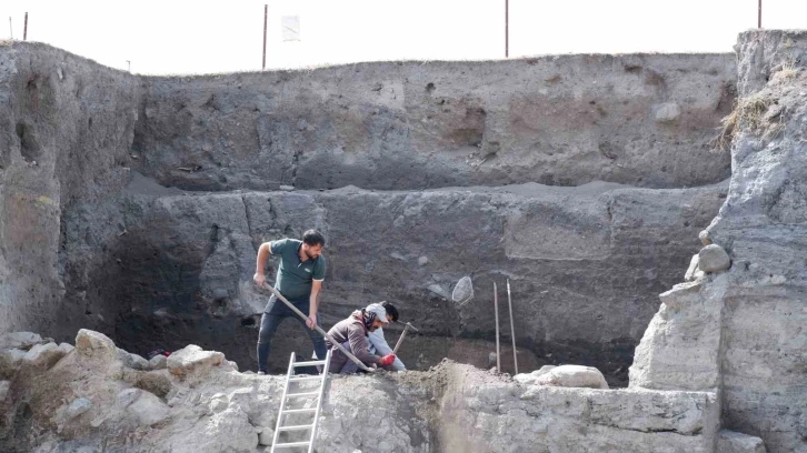 Erzurum’daki arkeolojik kazılarda 6 bin yıl öncesine dair izler ortaya çıkarılıyor
