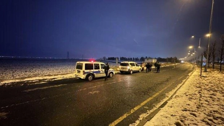 Erzurum'da sevgilisiyle tartışan kadın hareket halindeki araçtan atladı