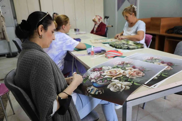 Esenler’deki Sanat Evi’nde yeni eğitim dönemi başladı
