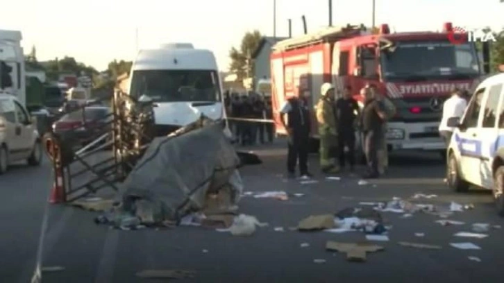 Esenyurt’ta feci kaza: 3 yaşındaki çocuk ve babası hayatını kaybetti