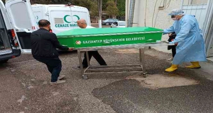 Eşinin cenazesine yetişmeye çalışırken kazada öldü