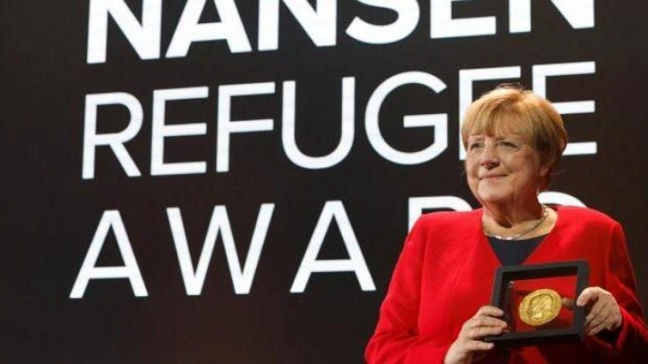 Eski Almanya Başbakanı Merkel, 2022 Nansen Mülteci Ödülünü aldı