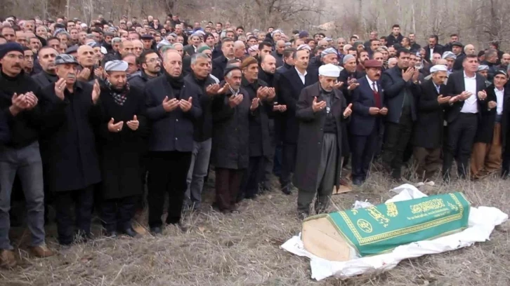 Eski Hakkari milletvekili Naim Geylani son yolculuğuna uğurlandı
