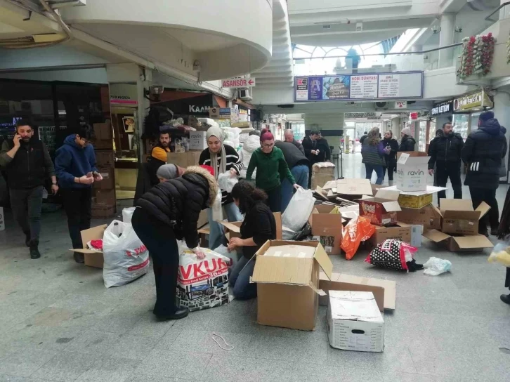 Eskişehirli esnaflardan deprem bölgesine yardım
