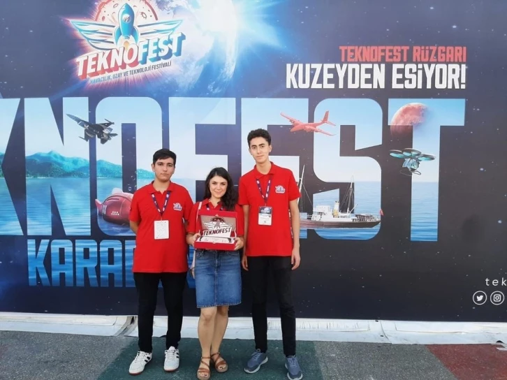 Eskişehirli teknoloji ekibi, TEKNOFEST 2022’de dikkat çeken bir projeye imza attı
