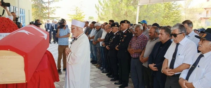 Evlilik isteğini reddeden Gazi babasını tüfekle öldürdü
