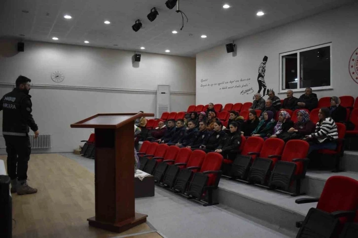 Evren’de “En İyi Polis, Anne” semineri
