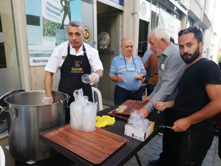 EYBİLDER’den aşure ikramı
