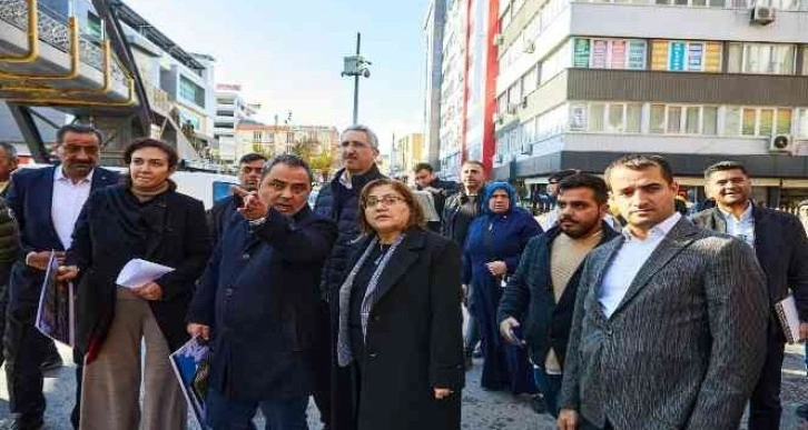 Fatma Şahin, yenilenen Belediye Pasajı’nı ziyaret etti