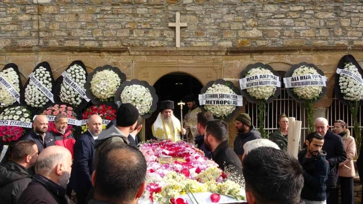 Fener Rum Patriği Bartholomeos’un ablası Zacharo Anastasiadou Gökçeada’da toprağa verildi
