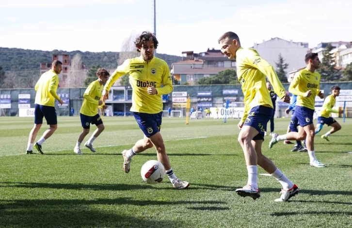 Fenerbahçe’de, Alanyaspor maçı hazırlıkları başladı
