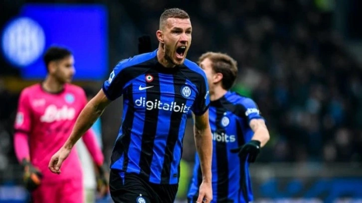 Fenerbahçe, Dzeko'nun menajerini İstanbul'a çağırdı!