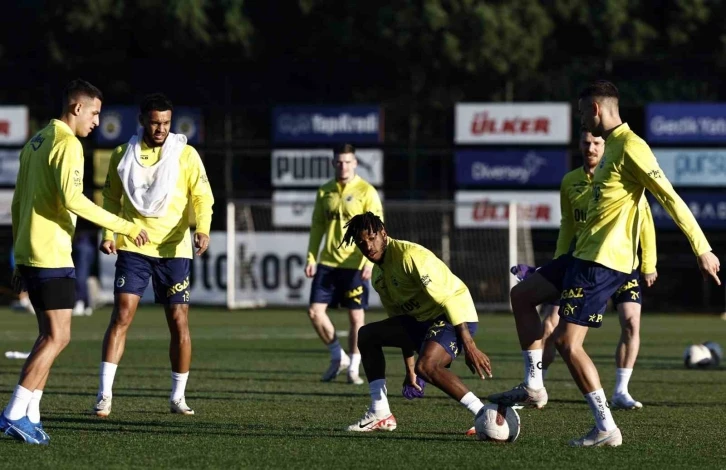 Fenerbahçe, Süper Kupa maçı hazırlıklarını sürdürdü
