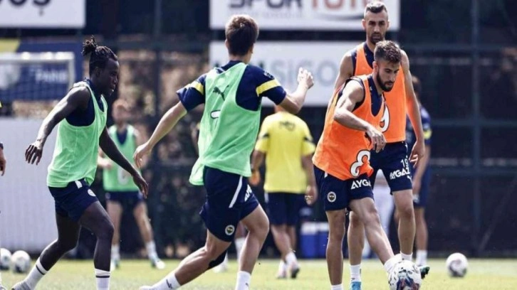 Fenerbahçe'de Slovacko maç kafilesi belli oldu