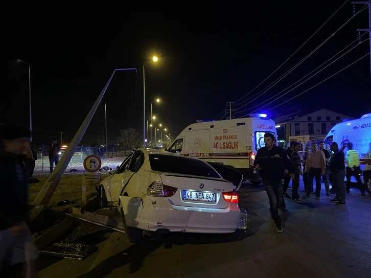 Fethiye’de iki otomobil çarpıştı: 4 yaralı

