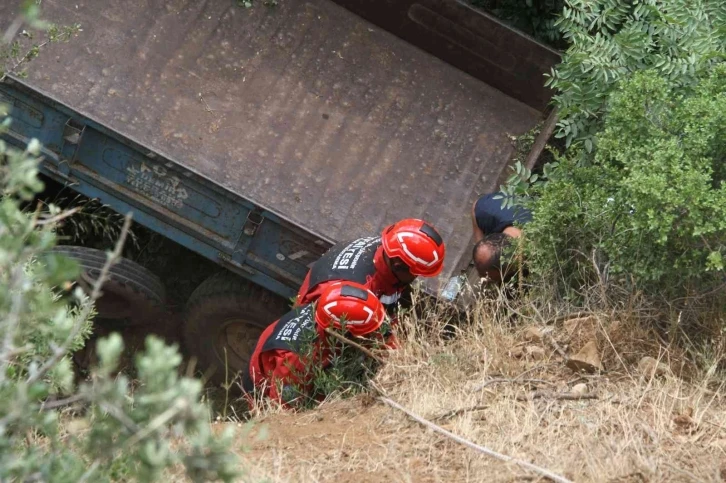 Fethiye’de uçuruma devrilen traktörün sürücüsü öldü
