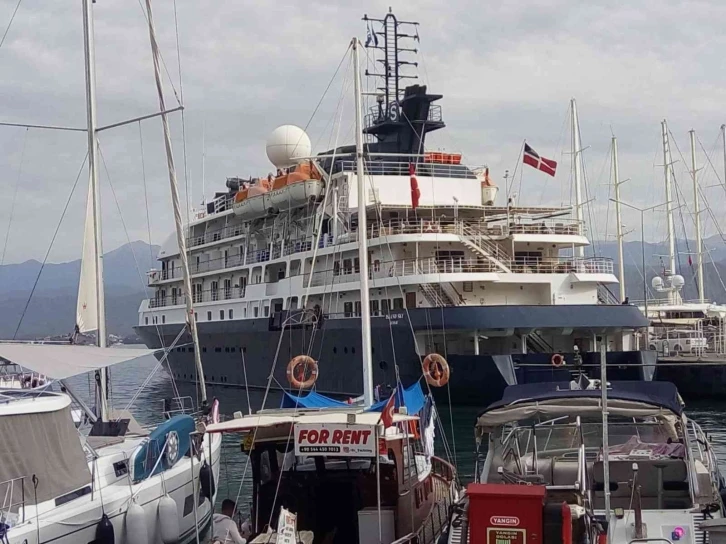 Fethiye’ye gelen turistler esnafı sevindirdi
