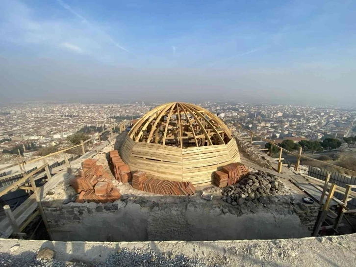 Fetih Mescidi restorasyonunda sıra kubbeye geldi
