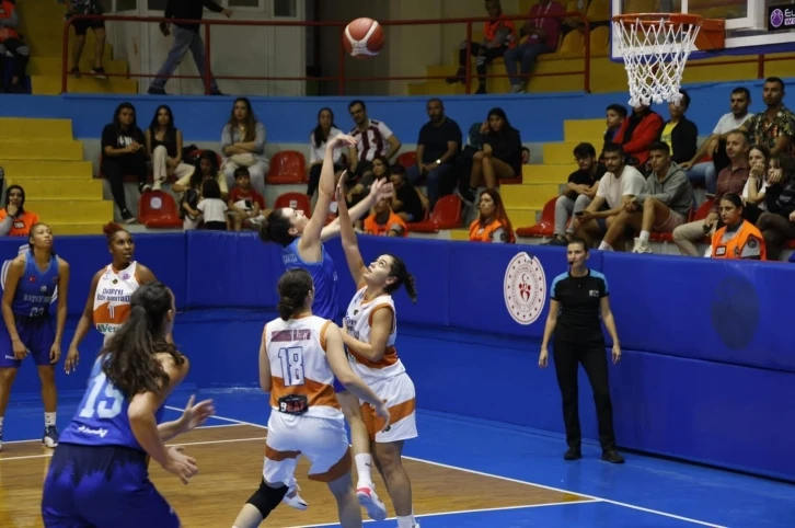 FIBA Kadınlar Avrupa Kupası: Hatay Büyükşehir Belediyespor: 80  - Dafni Agiou Dimitriou: 45
