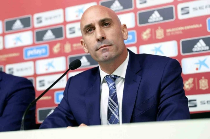 FIFA’dan, Luis Rubiales’e 90 gün uzaklaştırma
