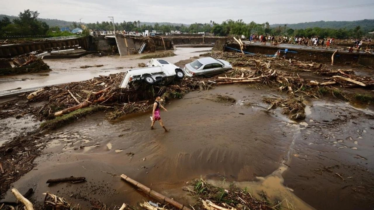 Filipinler'de tropik kabus: Can kaybı 46'ya yükseldi