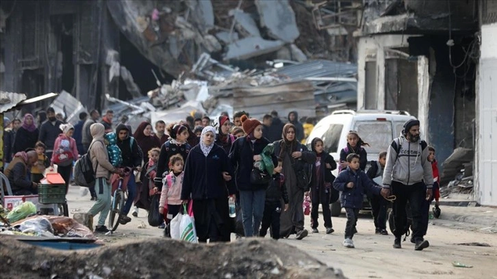 Filistinliler Gazze'deki Kıtlıktan Kaçıyor