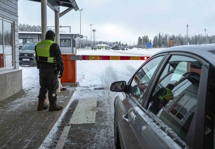 Finlandiya, Rusya ile olan 9 sınır kapısından 8’ini kapatacak
